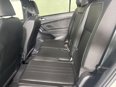Used 2023 Volkswagen Tiguan SE R-Line FWD image 24