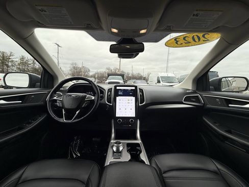 Used 2023 Ford Edge SEL image 18