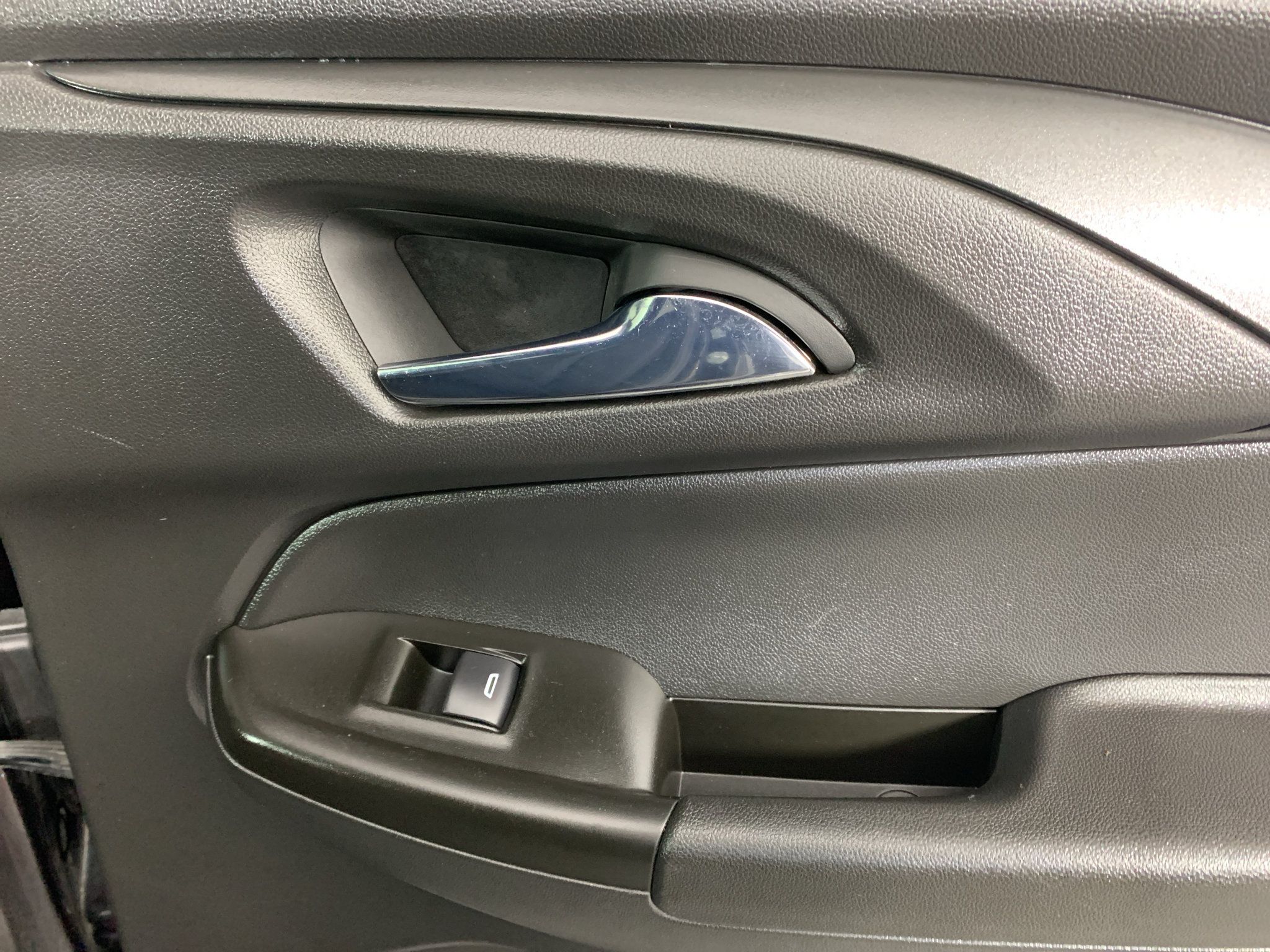 Used 2021 Chevrolet TrailBlazer ACTIV w/ Sun and Liftgate Package FWD image 36
