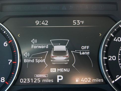 Used 2025 Mitsubishi Outlander SE FWD image 25