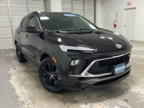 Used 2025 Buick Encore GX Sport Touring w/ Advanced Technology Package image 1