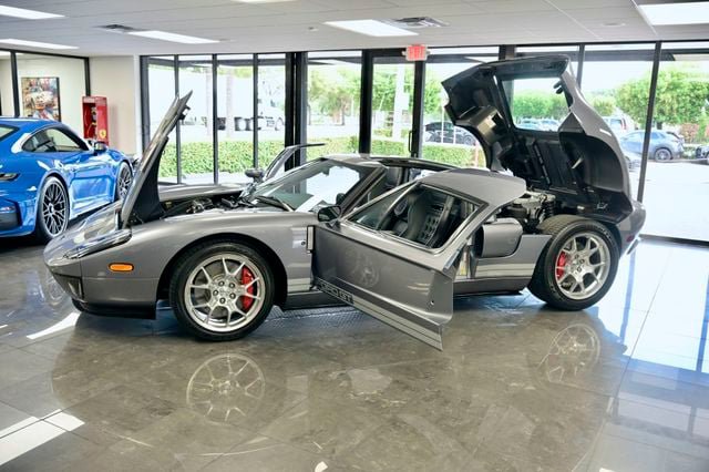 Used 2006 Ford GT RWD image 54