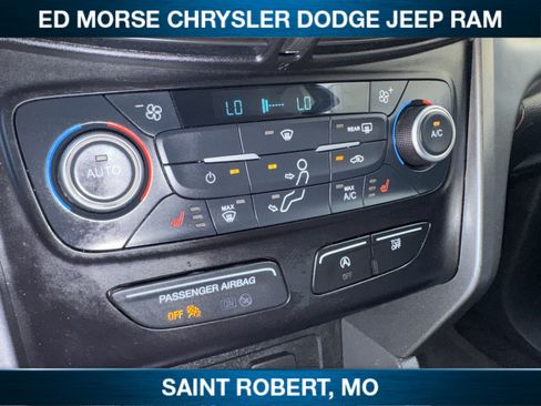 Used 2018 Ford Escape SE w/ SE Sync 3 Package AWD/4WD image 16