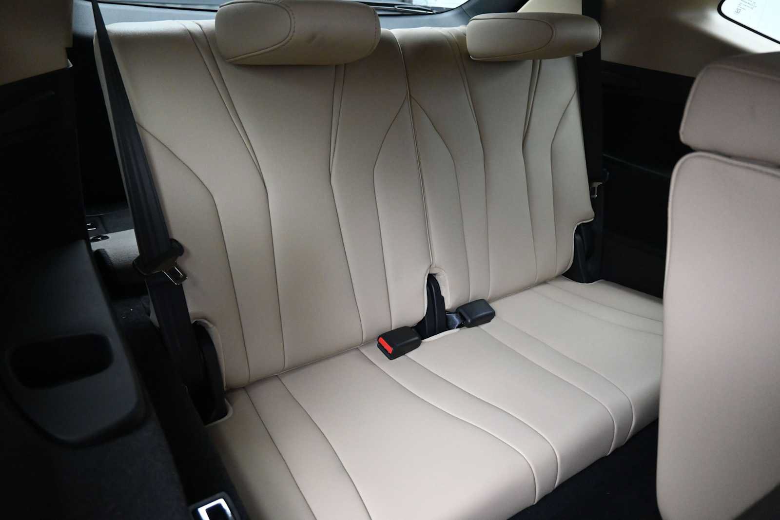 Certified 2025 Acura MDX SH-AWD image 26