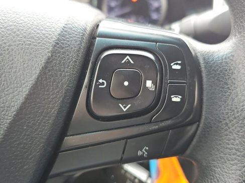 Used 2016 Toyota Camry LE image 10