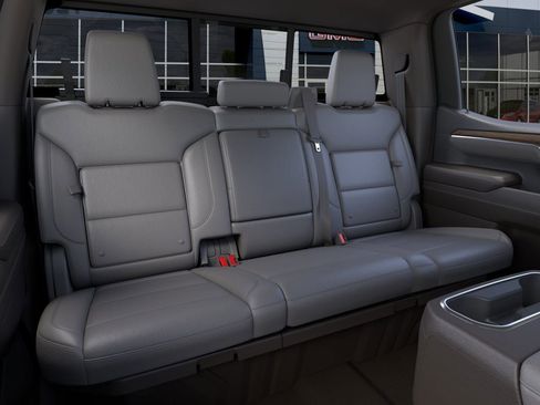 New 2026 GMC Sierra 1500 SLT image 17