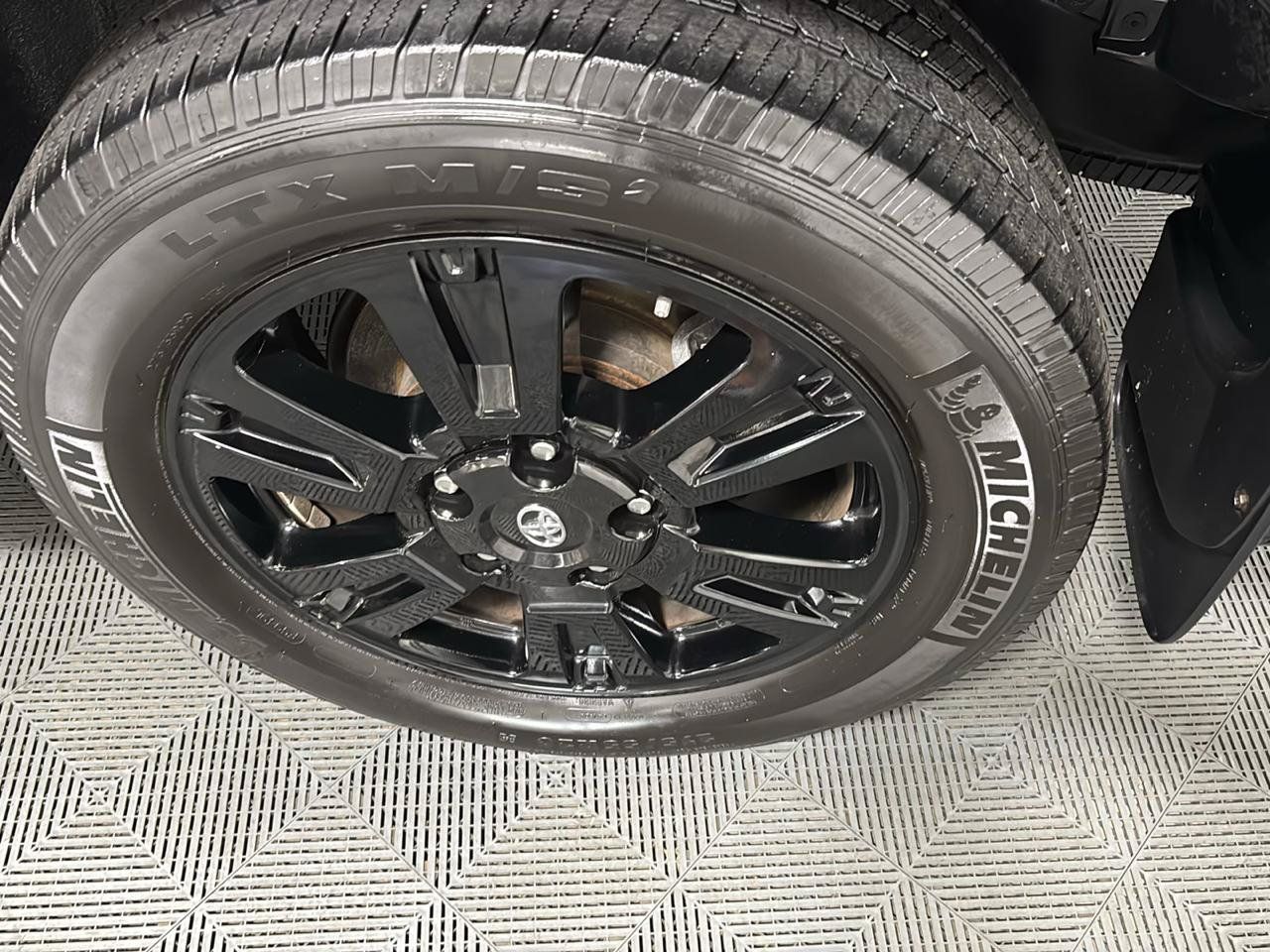 Used 2019 Toyota Sequoia TRD Sport w/ TRD Sport Premium Package AWD/4WD image 31