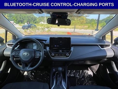Used 2023 Toyota Corolla LE FWD image 11
