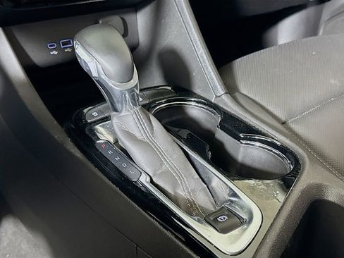 Used 2024 Buick Encore GX Sport Touring image 14