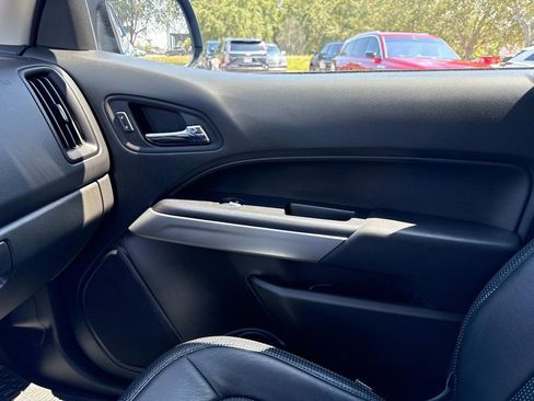Used 2022 Chevrolet Colorado LT image 20