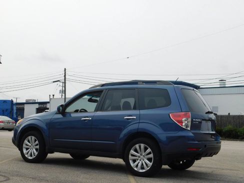 Used 2013 Subaru Forester 2.5X Premium AWD/4WD image 2