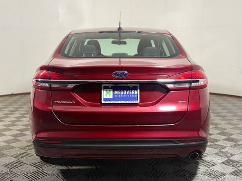 Used 2017 Ford Fusion SE FWD image 5