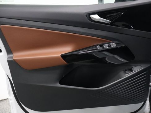 Used 2022 Volkswagen ID.4 Pro S w/ Gradient Package image 12