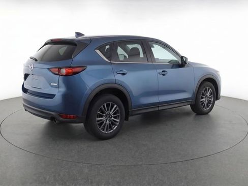 Used 2017 MAZDA CX-5 Touring w/ Preferred Equipment Package FWD image 4
