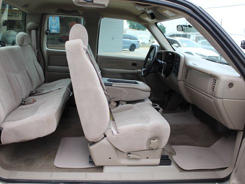 Used 2002 Chevrolet Silverado 1500 LS RWD image 19