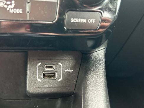 Used 2022 Jeep Compass Latitude AWD/4WD image 27