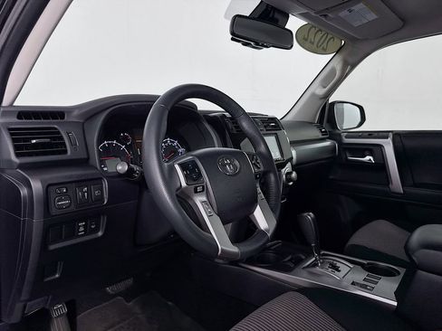 Used 2022 Toyota 4Runner SR5 image 12