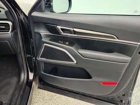 Used 2025 Kia Telluride S FWD image 28