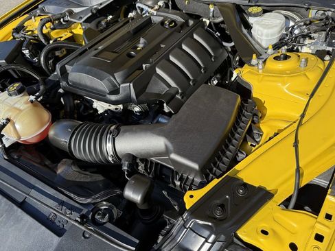 Used 2018 Ford Mustang Premium w/ Equipment Group 201A image 31