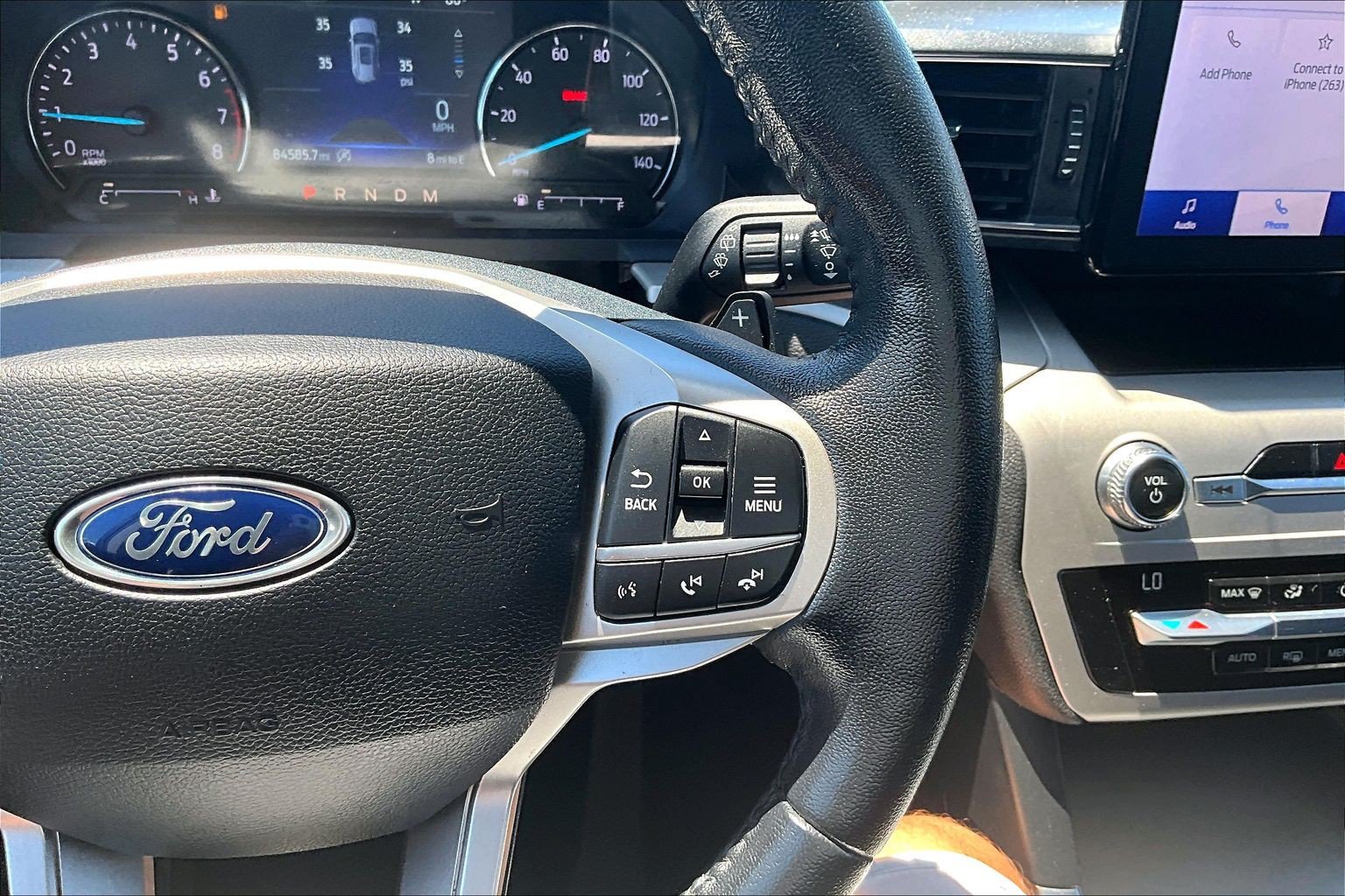 Used 2020 Ford Explorer XLT w/ Equipment Group 202A RWD image 24