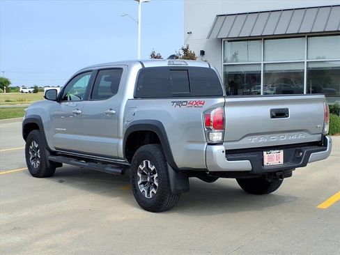 Used 2023 Toyota Tacoma TRD Off-Road w/ TRD Premium Off Road Package image 4
