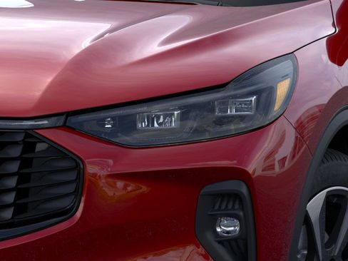 New 2025 Ford Escape Platinum image 18