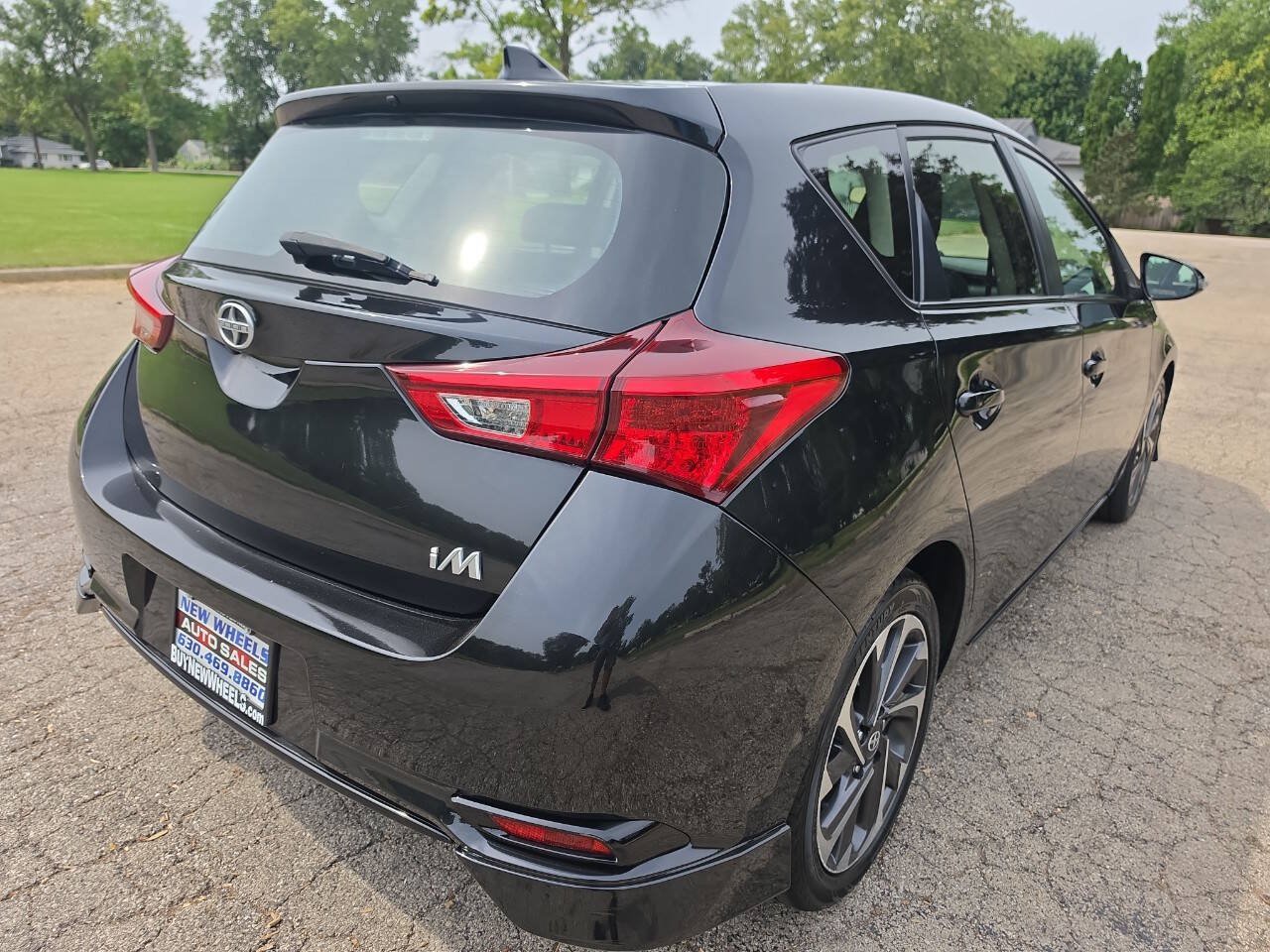 Used 2016 Scion iM FWD image 22