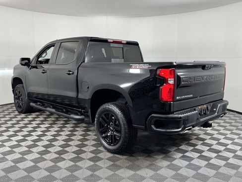 Used 2025 Chevrolet Silverado 1500 LT Trail Boss w/ Convenience Package II image 8