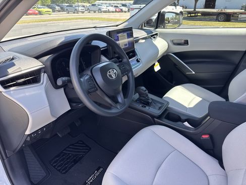New 2026 Toyota Corolla Cross L FWD image 15