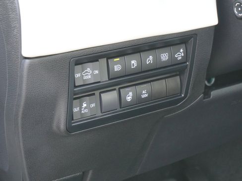 Used 2023 Toyota Tundra Capstone image 27