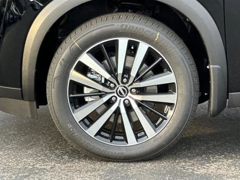 New 2025 Nissan Pathfinder Platinum w/ Cargo Package image 33