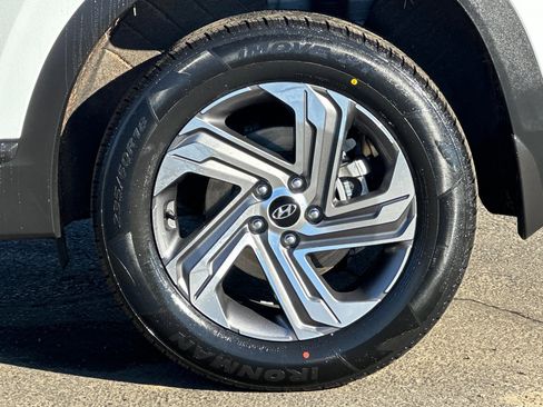 Certified 2023 Hyundai Santa Fe SE image 24