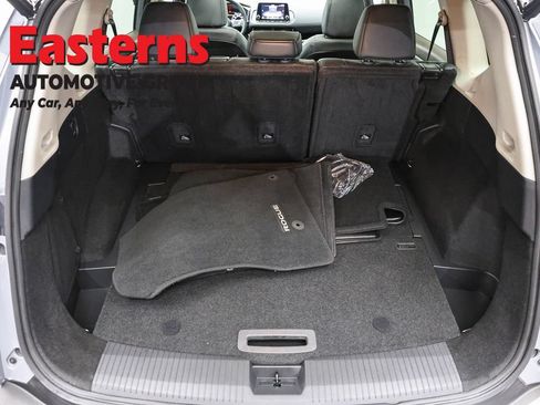 Used 2023 Nissan Rogue SL AWD/4WD image 9