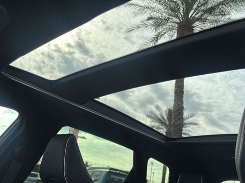 Used 2025 Toyota Crown Signia Limited image 20