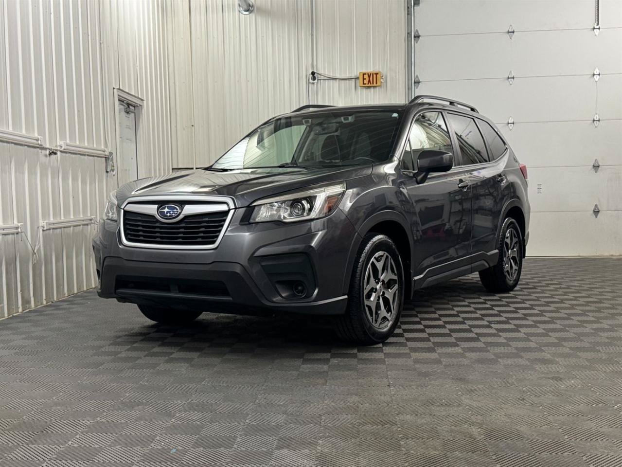 Used 2020 Subaru Forester Premium AWD/4WD image 1