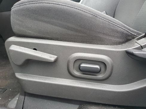 Used 2009 Ford Edge SEL image 19