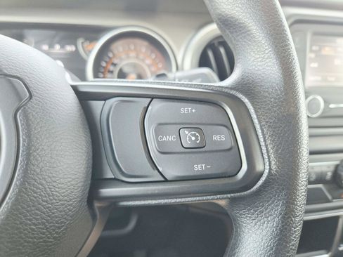 Used 2021 Jeep Wrangler Sport AWD/4WD image 26