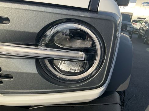 New 2026 Ford Bronco Badlands image 9