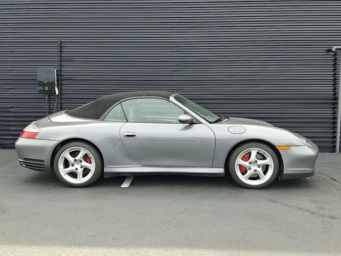 Used 2004 Porsche 911 Carrera 4S AWD/4WD image 31