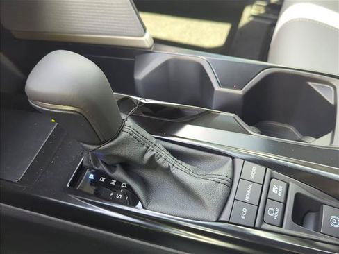 Used 2026 Toyota Camry SE FWD image 21