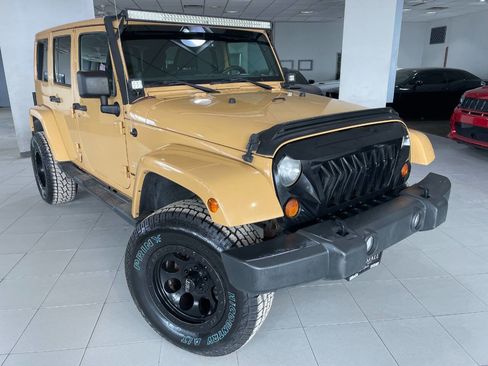 Used 2013 Jeep Wrangler Unlimited Sahara w/ Connectivity Group image 1