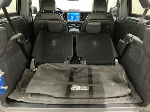 Used 2023 Ford Bronco Badlands image 16