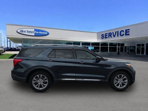 Used 2022 Ford Explorer Limited w/ Equipment Group 301A RWD image 9