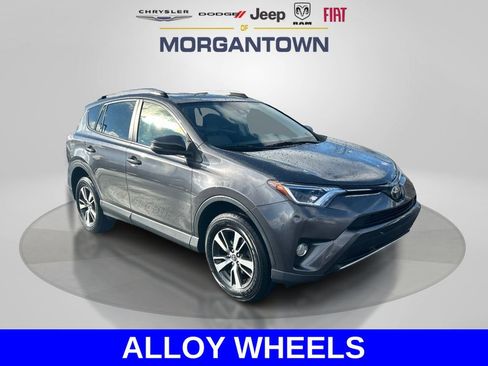 Used 2018 Toyota RAV4 XLE image 3