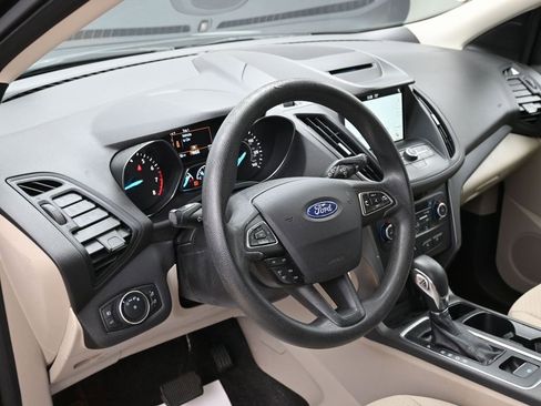 Used 2018 Ford Escape SE w/ SE Sync 3 Package image 17