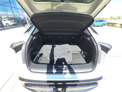 Used 2024 Nissan Ariya FWD image 26