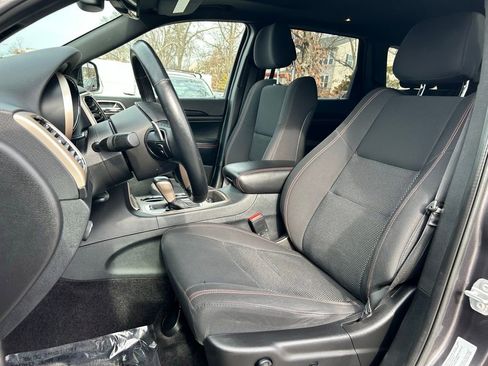 Used 2016 Jeep Grand Cherokee Laredo 75th Anniversary image 11