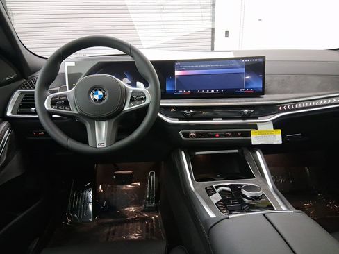 New 2026 BMW X6 xDrive40i image 4