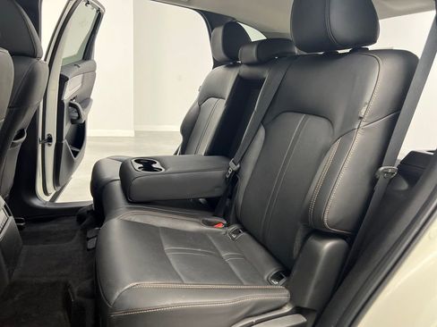 Used 2025 MAZDA CX-70 3.3 Turbo w/ Preferred Package image 13