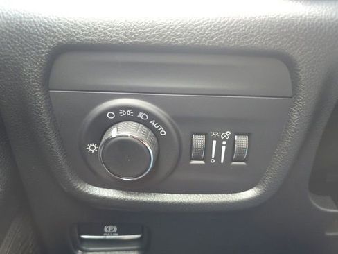 New 2026 Jeep Grand Cherokee Altitude AWD/4WD image 11